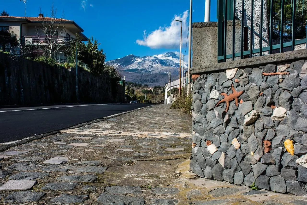 Etna Tell Villa Trecastagni